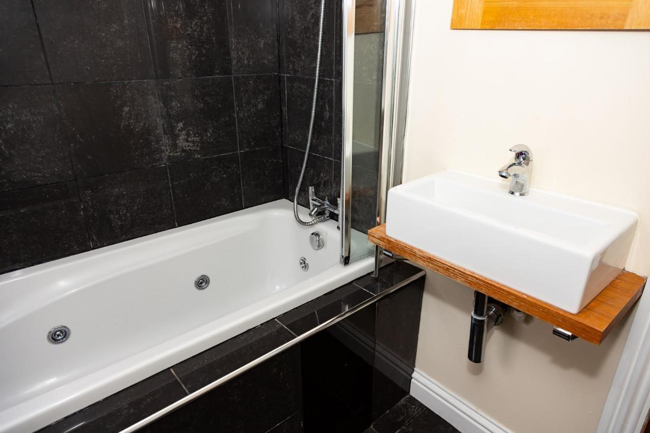 Alexander Apartments South Shields Jarrow Esterno foto